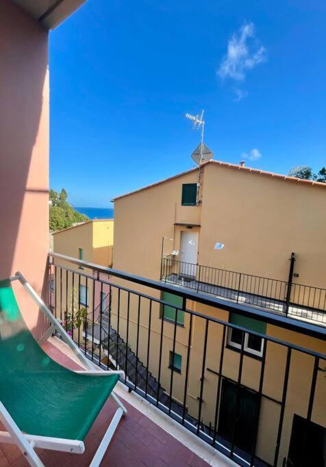 2-Bedroom Sunny Sea View With Balcony, La Casa Di Christine Монтеросо ал Маре Екстериор снимка