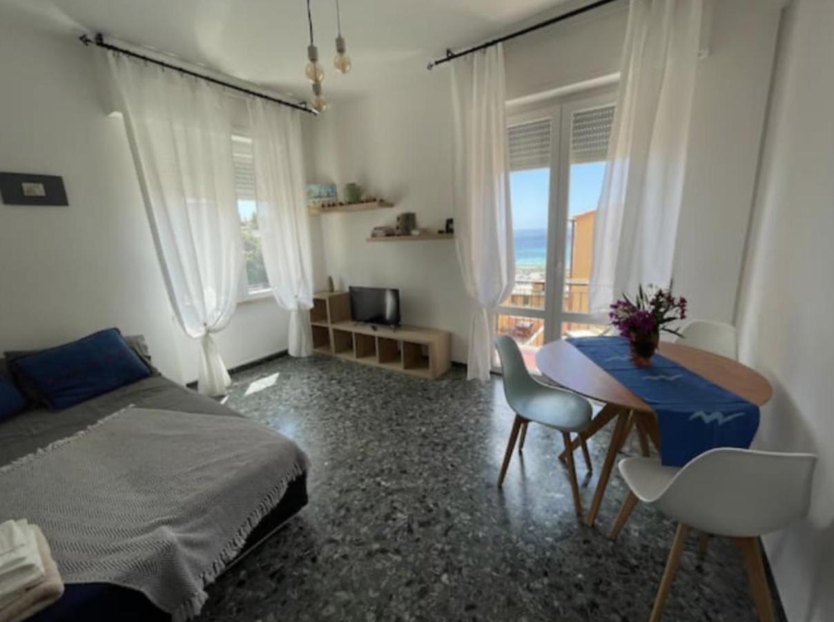 2-Bedroom Sunny Sea View With Balcony, La Casa Di Christine Монтеросо ал Маре Екстериор снимка